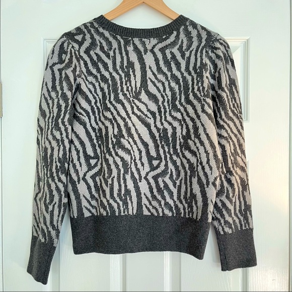 Lucky Brand Puff Sleeve Zebra Pullover Gray Crew Neck Sweater, Sz L, NWT - Picture 3 of 7